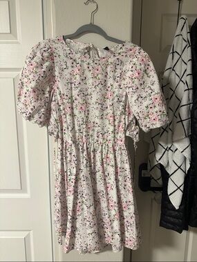 Floral Puff Sleeve Mini Dress in Light Pink